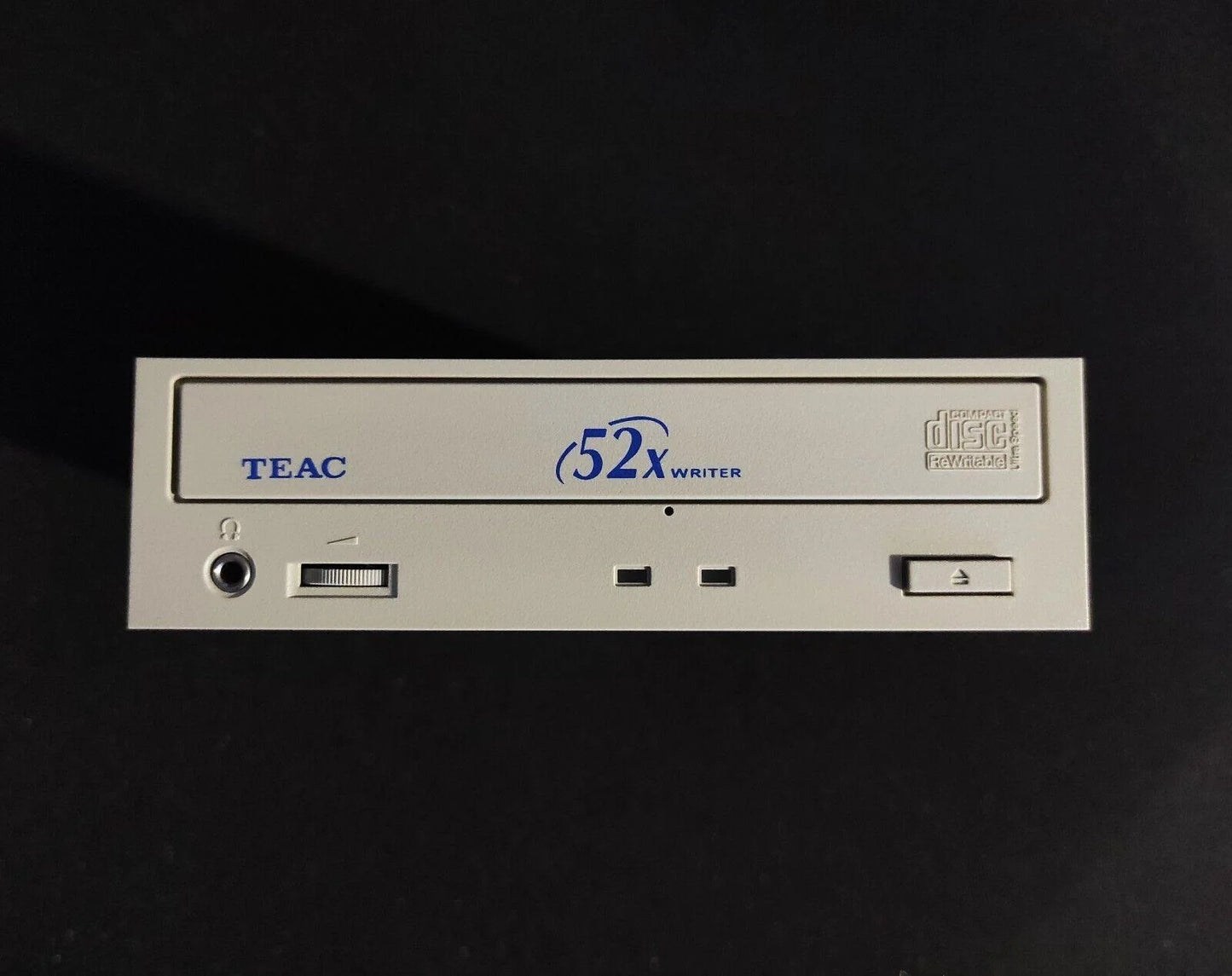 TEAC CD-W552E-095 IDE 5.25" Internal Vintage Retro Beige CD-RW Drive 19771110-95 - Retro PC Hardware & More