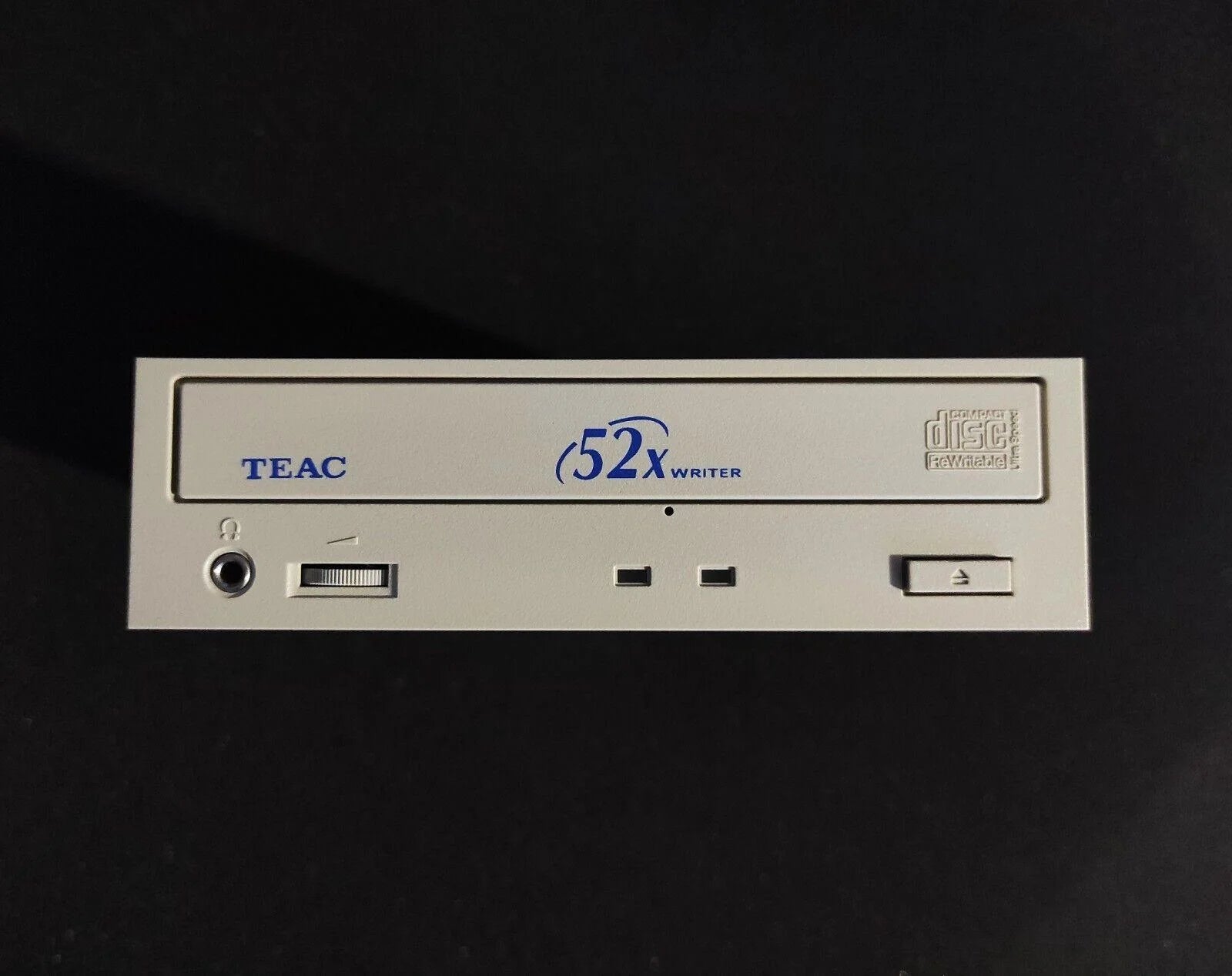TEAC CD-W552E-095 IDE 5.25" Internal Vintage Retro Beige CD-RW Drive 19771110-95 - Retro PC Hardware & More