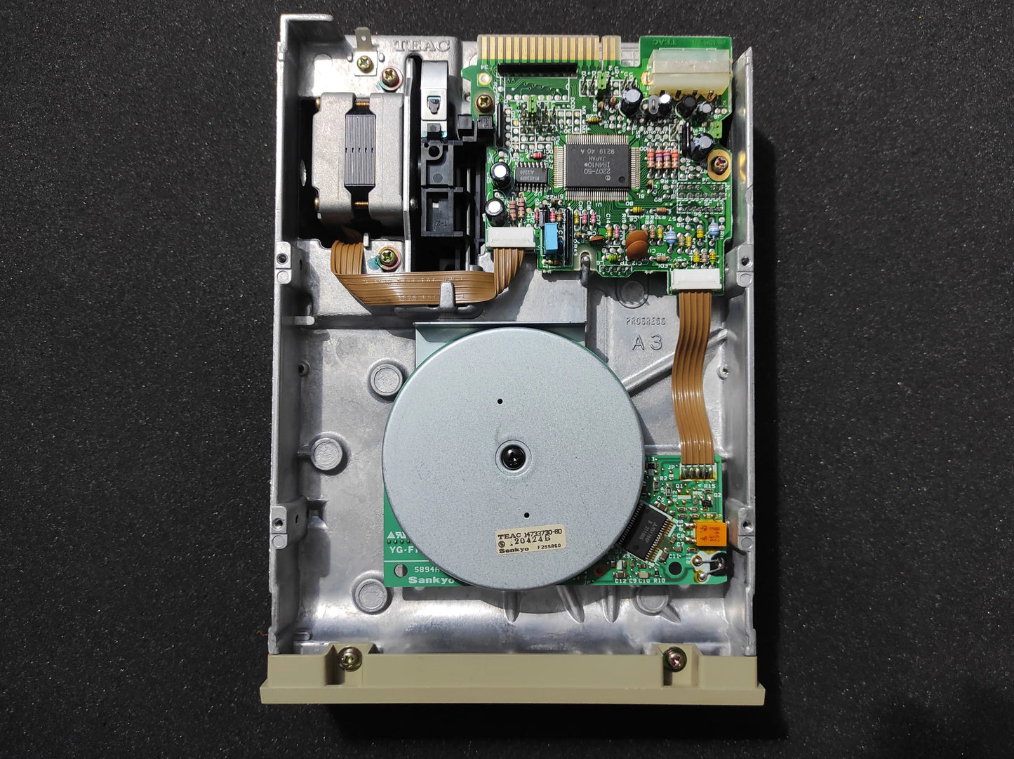 TEAC FD-55GFR 1.2MB 5.25’’ Vintage Retro Internal Floppy Disk Drive